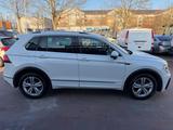 Volkswagen Tiguan Highline BMT/Start-Stopp 4Motion - Volkswagen Tiguan: Limousine