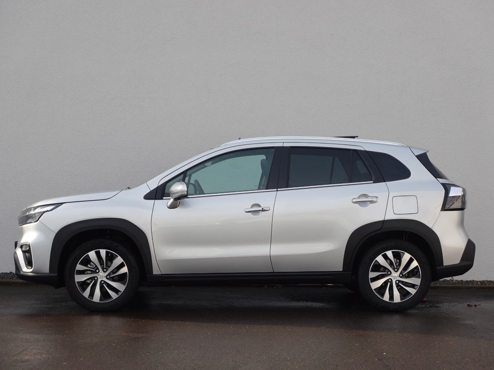 Fahrzeugabbildung Suzuki S-Cross 1.4Boosterjet Hybrid Allgrip   Navi,SH