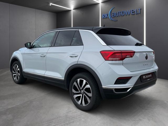 T-Roc Acitve 1.0 TSI Apple CarPlay Rear View