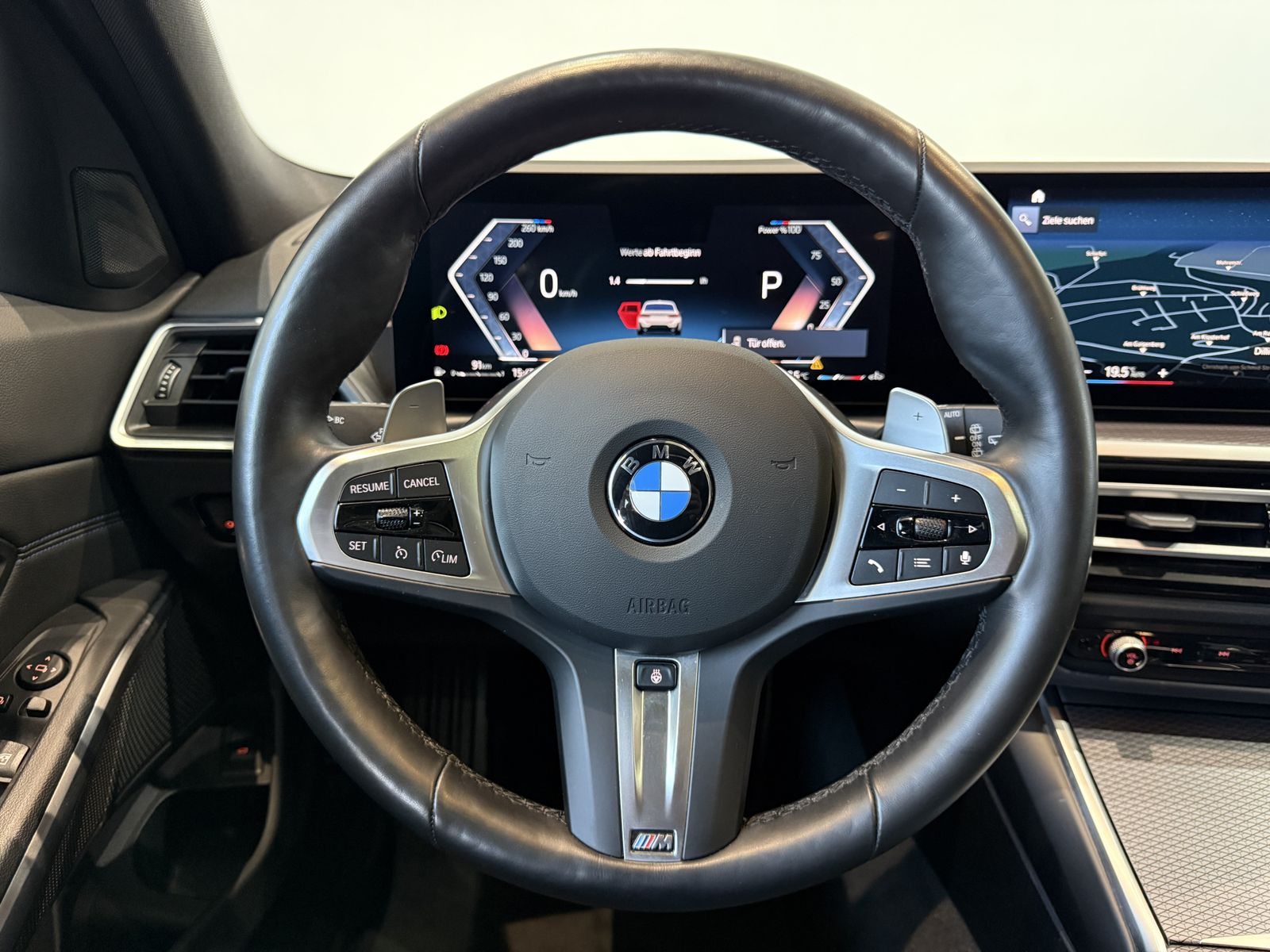 Fahrzeugabbildung BMW 320i |Panoramadach |Anhängerkuppl. |HiFi DAB