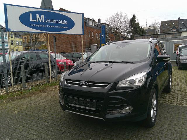 Ford Kuga Titanium NAVI-LEDER-AUTOMATIK-PANORAMA-DACH