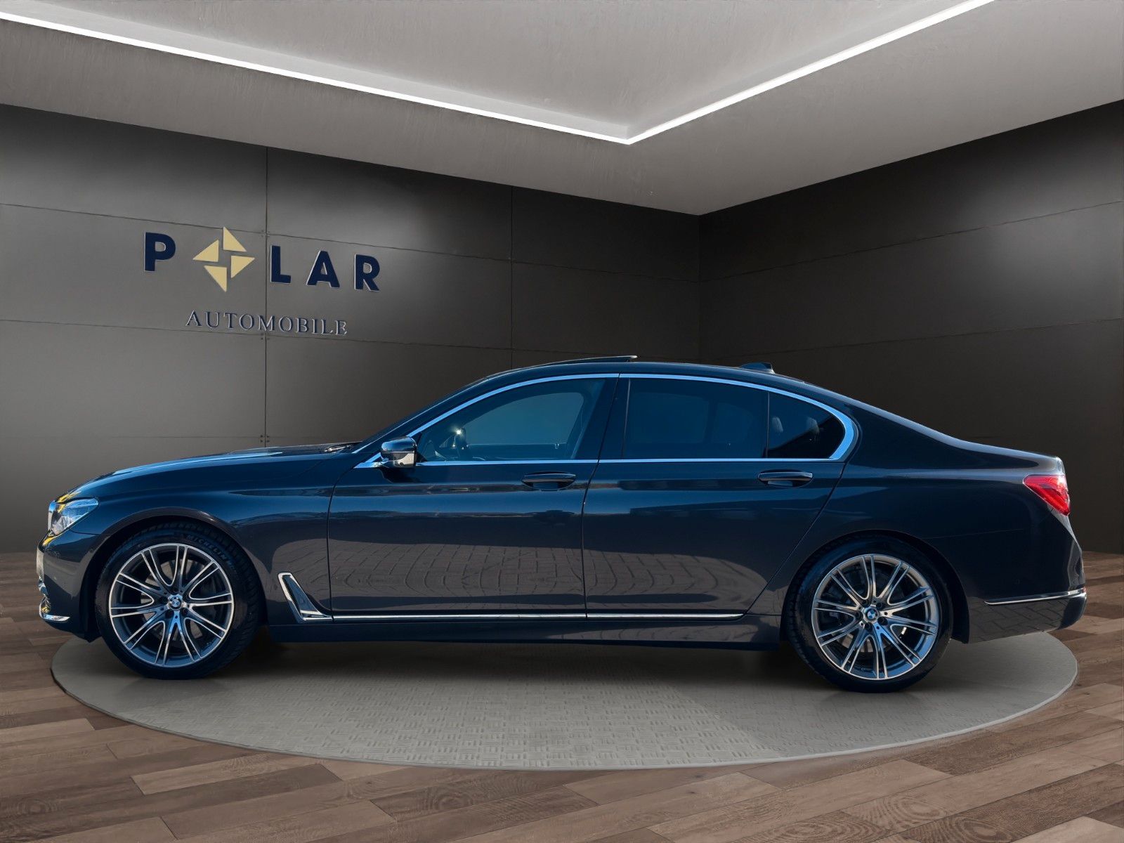 Fahrzeugabbildung BMW 750i xDrive*StHeiz*B&W*Head-Up*Schiebedach*Laser