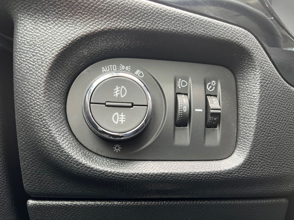 2025 Opel Corsa