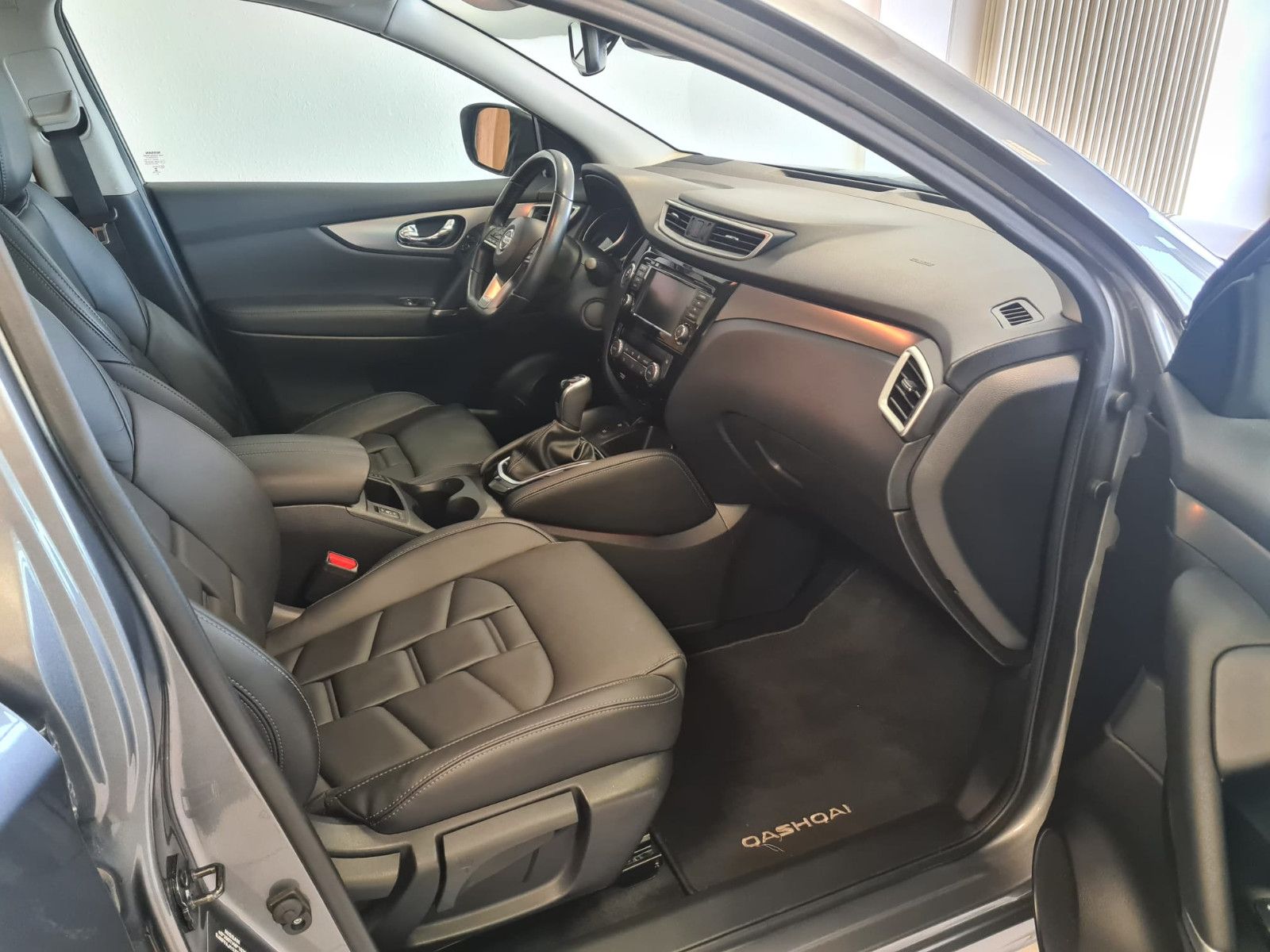 Fahrzeugabbildung Nissan Qashqai Akari / VOLLLEDER / LED / KAMERA