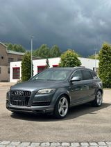 Audi Q7 4.2 TDI 3xS-Line 7 Sitzer 8Gang Bose Facelift