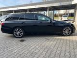 Mercedes-Benz E 300Td /7SITZER/HEADUP/BURMESTER/TOT/KAMERA/SHZ - Mercedes-Benz E-Klasse: 7sitzer
