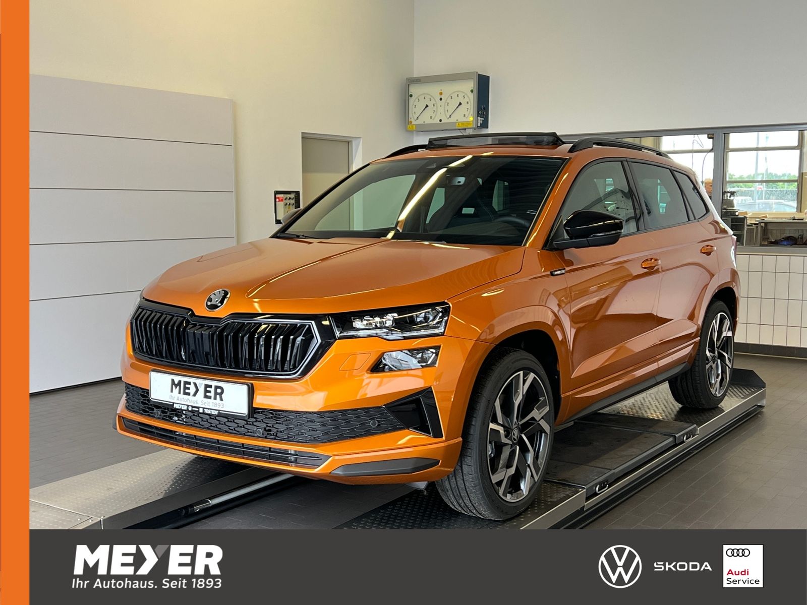 Fahrzeugabbildung SKODA Karoq Sportline 2.0 TSI 4x4 DSG *Panorama, AHK,