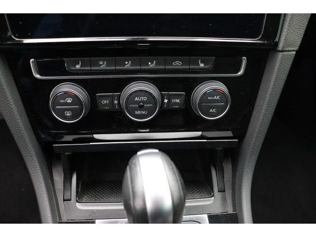 Fahrzeugabbildung Volkswagen Golf VII 1.5 DSG Highline