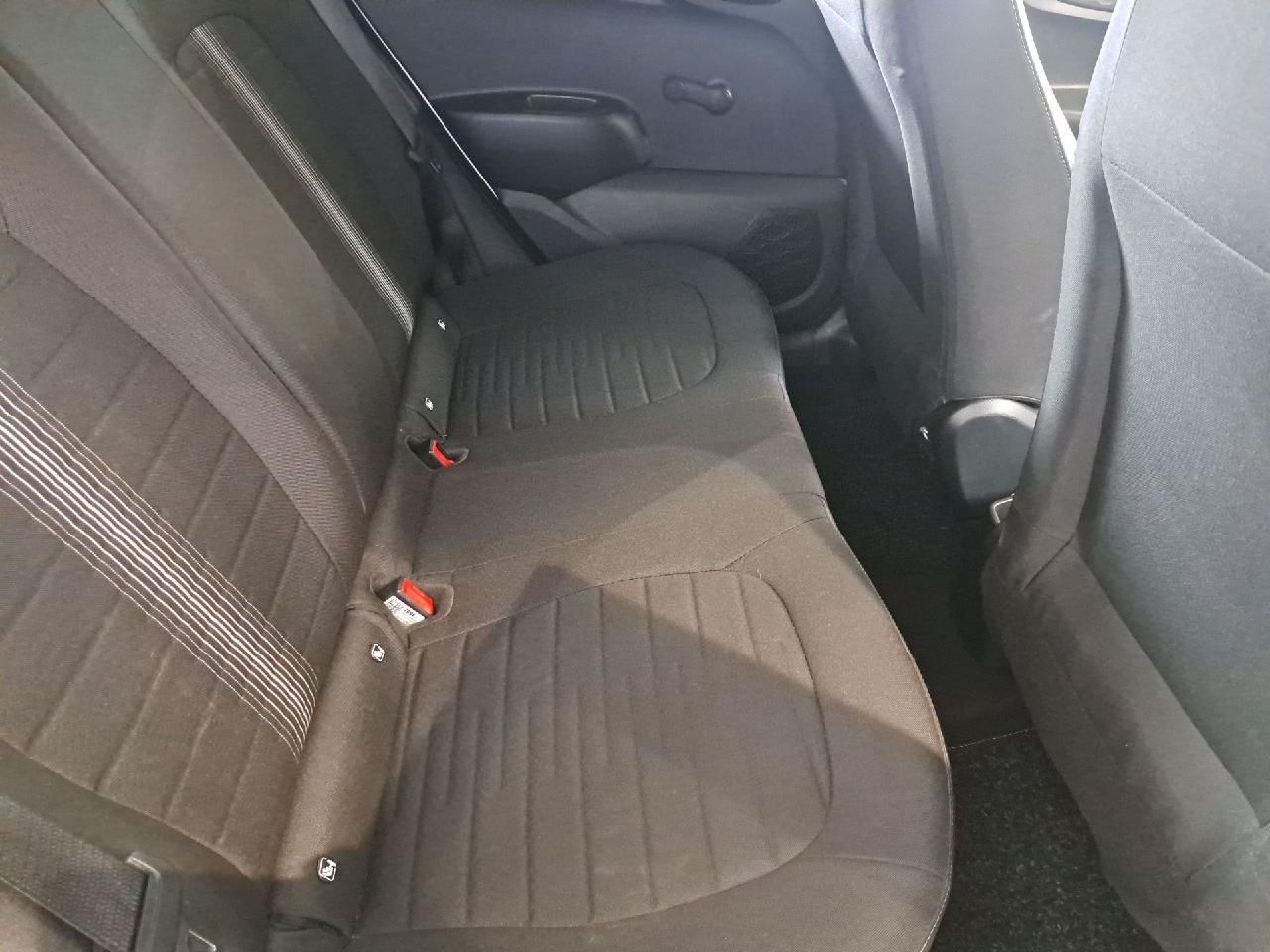 Fahrzeugabbildung Hyundai i10 Connect & Go