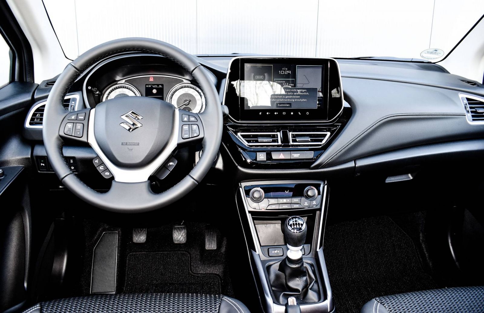 Suzuki (SX4) S-Cross - Bild 12