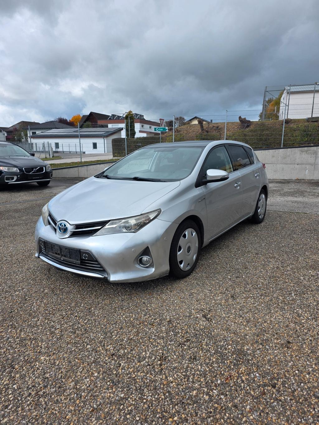 Toyota Auris Hybrid Life+