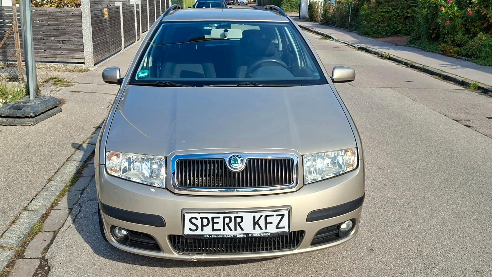 Skoda Fabia 2004 — interior