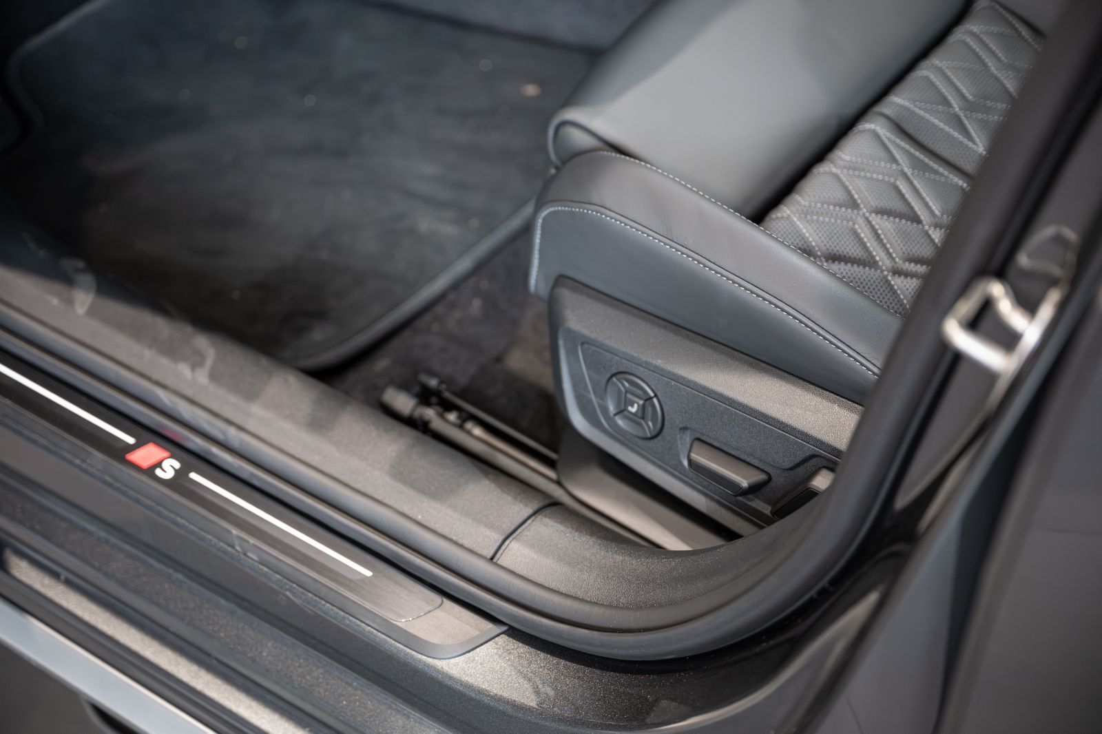 Audi S5 - Bild 23