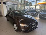 Audi A4 Avant Attraction 2.0TDI - Audi A4 aus 2012: TDI