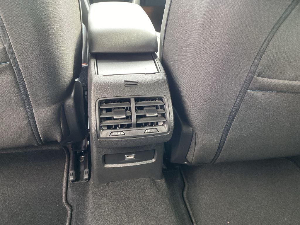 Fahrzeugabbildung Citroën C4 Benzin 155 Automatik Shine *Winterpak*Nav*LED