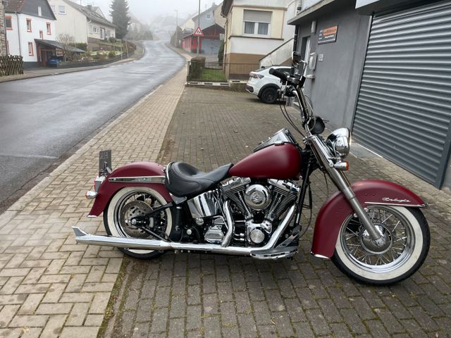 Harley-Davidson FLSTNI Softail Deluxe