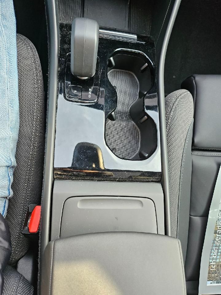 Fahrzeugabbildung Volvo C40 Ultimate Recharge Pure Electric 2WD