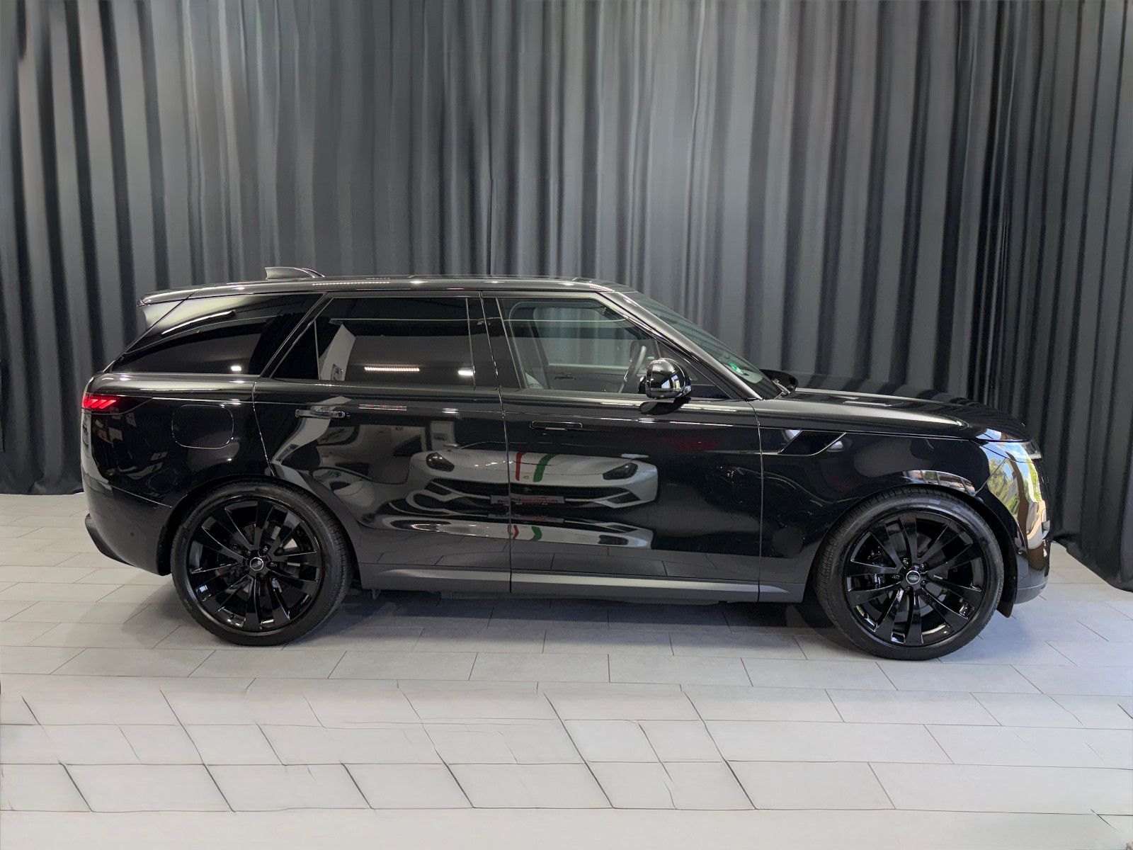 Fahrzeugabbildung Land Rover Range Rover Sport S Hybrid |MERIDIAN|360°|LUFT