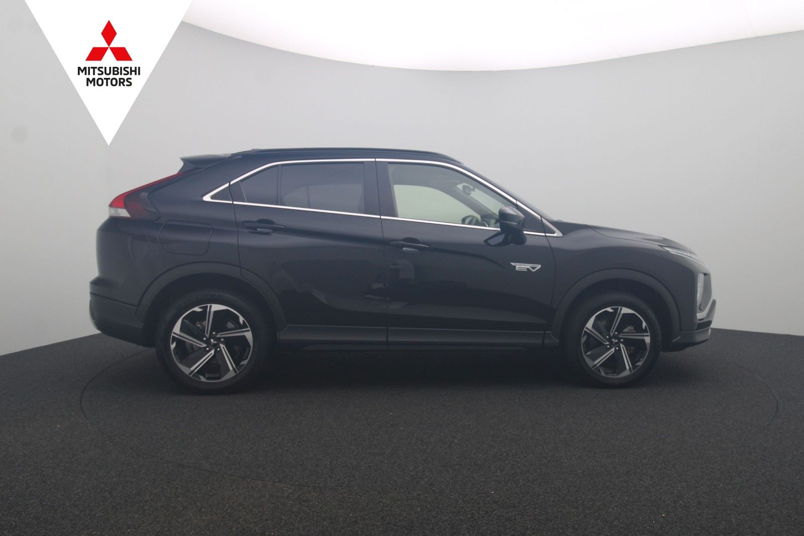 Fahrzeugabbildung Mitsubishi Eclipse Cross Plus Hybrid 4WD