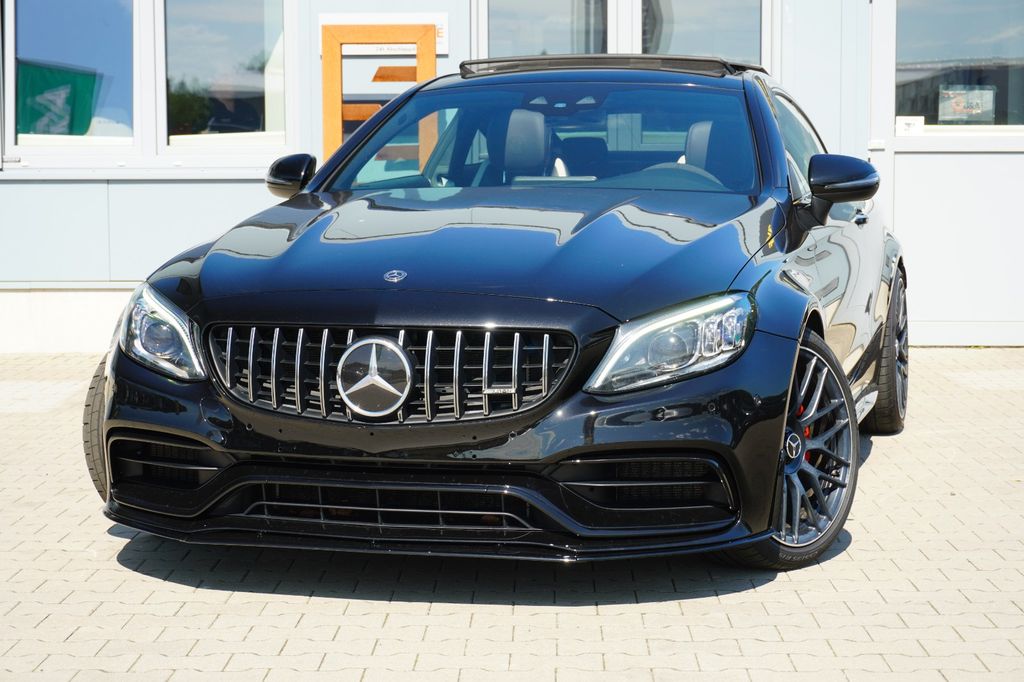 Mercedes-Benz C 63 AMG