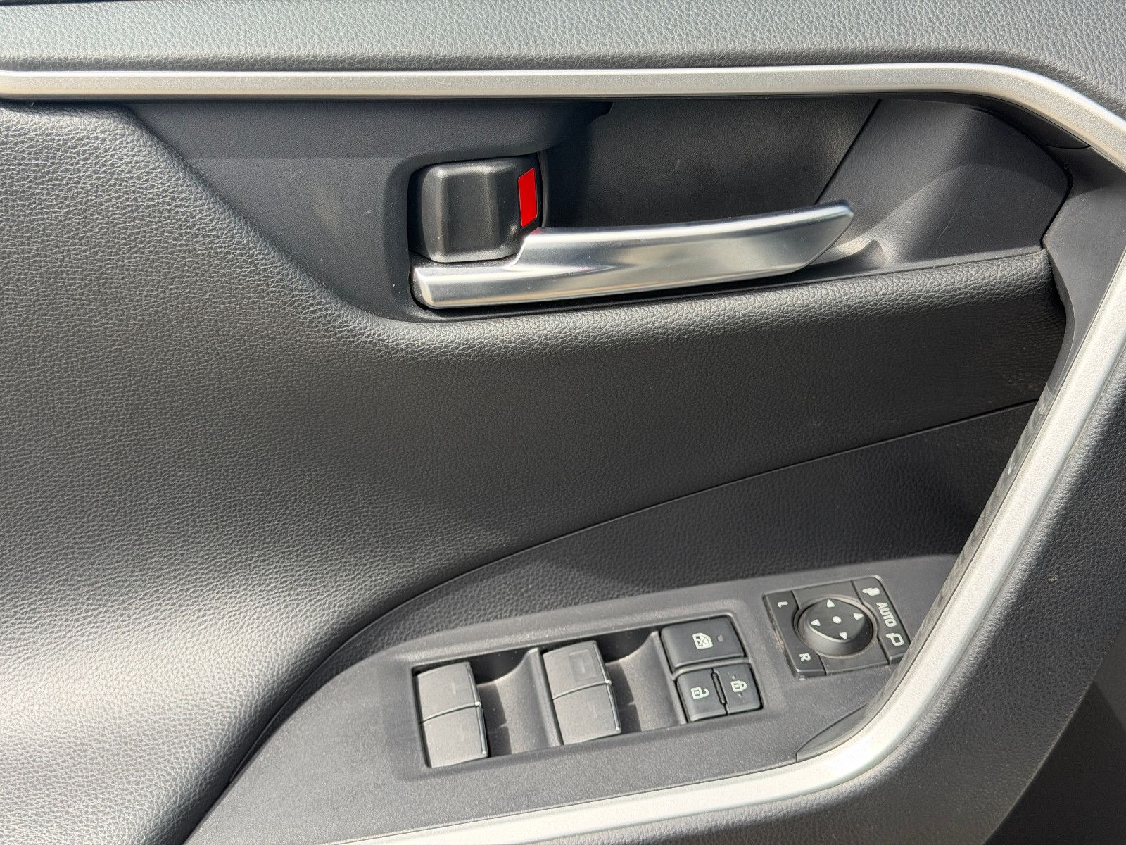 Fahrzeugabbildung Suzuki Across 2.5 Plug-In Hybrid Comfort+ E-Four/ACC/