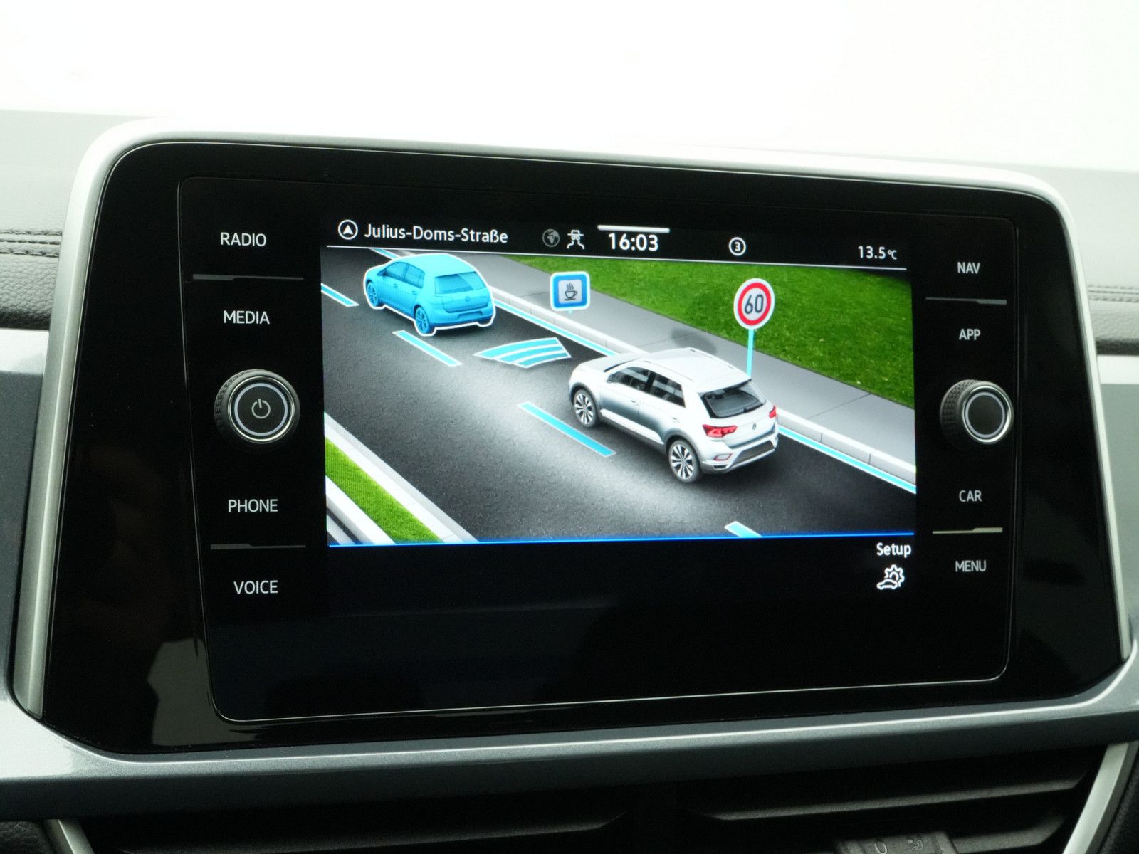 Volkswagen T-Roc - Bild 12