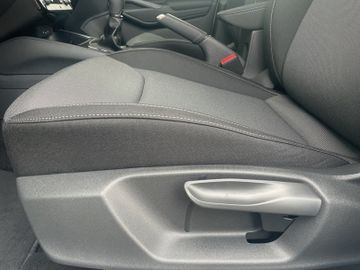 Skoda Fabia 1.0 TSI Tour *NAVI*KLIMA*SHZ*KAMERA*LED