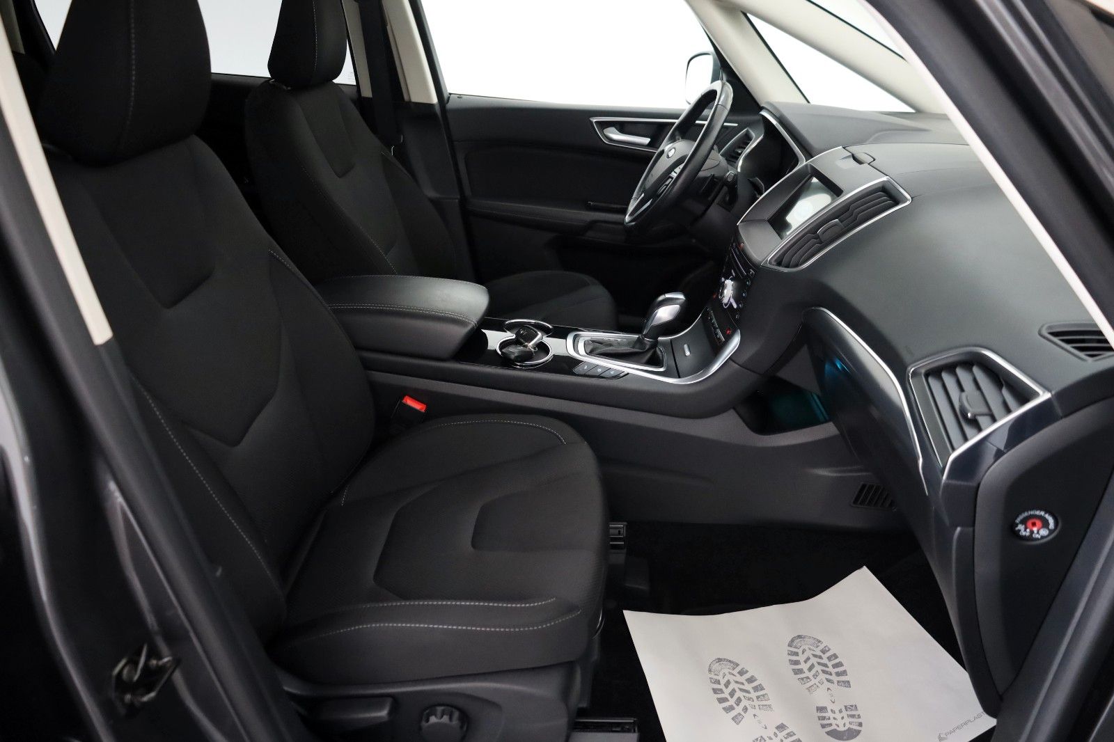 Fahrzeugabbildung Ford S-MAX Titanium 7 Si,Navi,LED,SH,PDC,Kamera,AHK