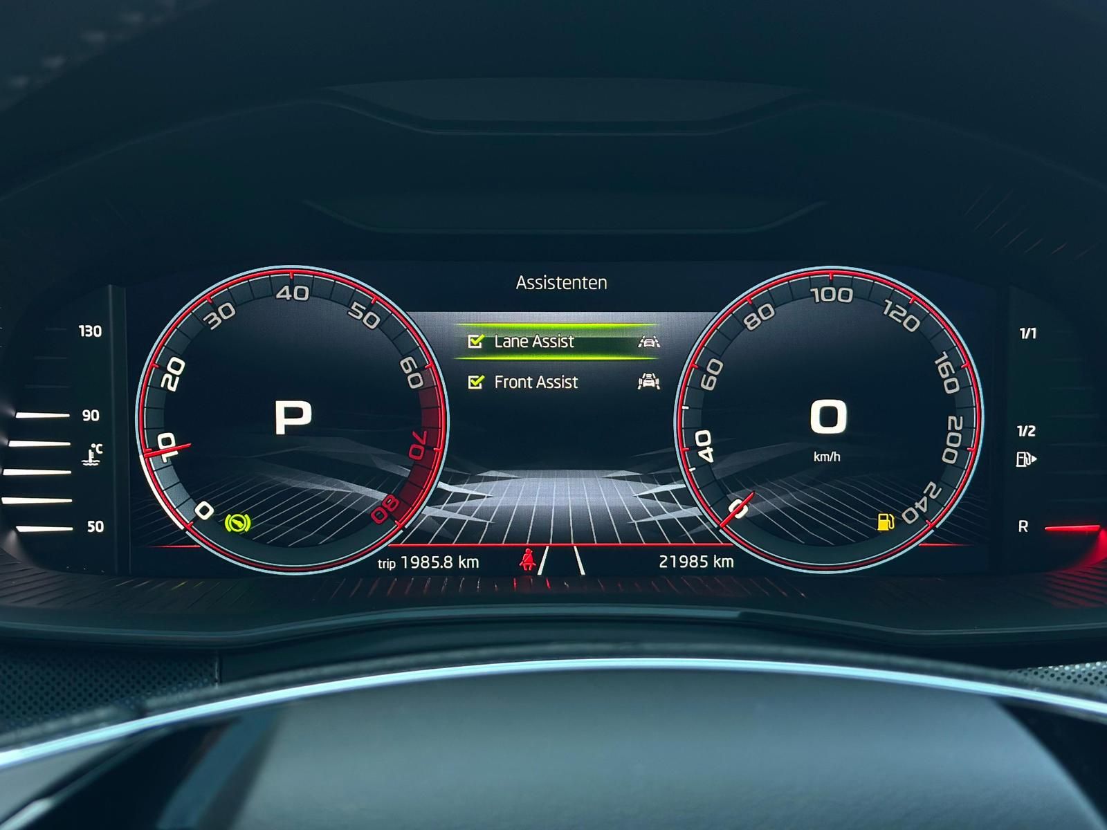 SKODA Kamiq 1.0TSI MONTE CARLO LED#ACC#SPUR#PANO#CAM - Image 12