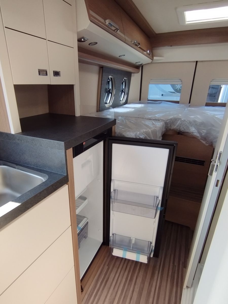 Fahrzeugabbildung Malibu Van diversity 640 LE K GT Skyview Dachklima gesc