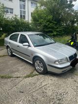 Skoda SKODA OKTAVIA 1,8/20V (RENTNERFAHRZEUG) - gebrauchte Skoda Octavia aus dem Jahr 1999