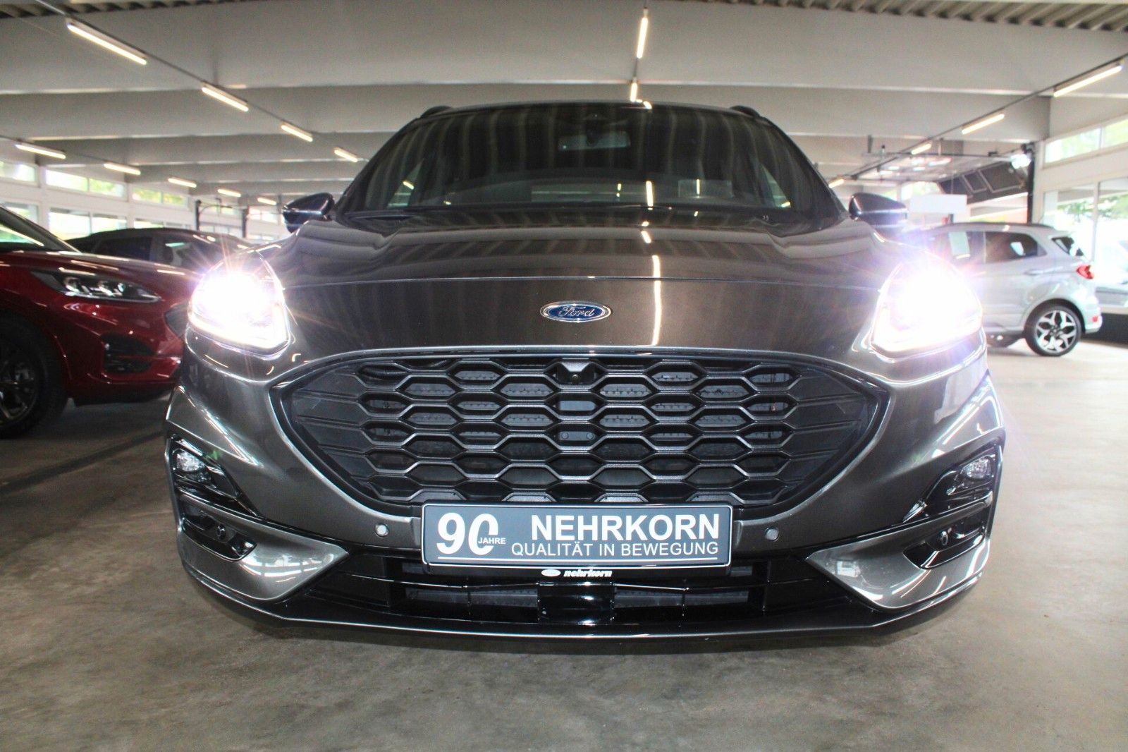 Fahrzeugabbildung Ford Kuga ST-Line X LED B&O HUD ACC WinterPaket Panod