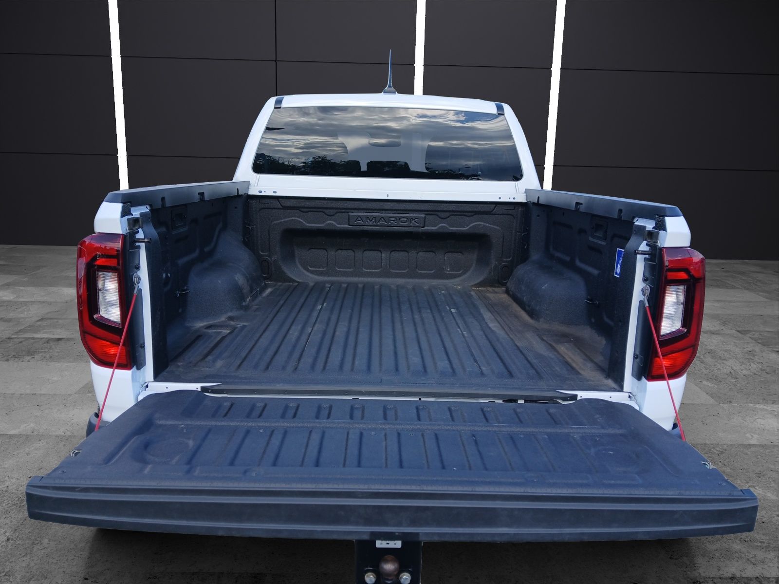 Fahrzeugabbildung Volkswagen Amarok TDI Life DSG 4M LED AHK AID SITZH.