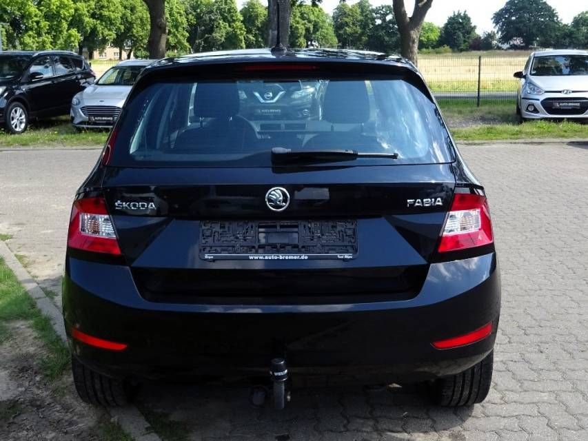 Fahrzeugabbildung SKODA Fabia 1,0 TSI Cool Plus AHK