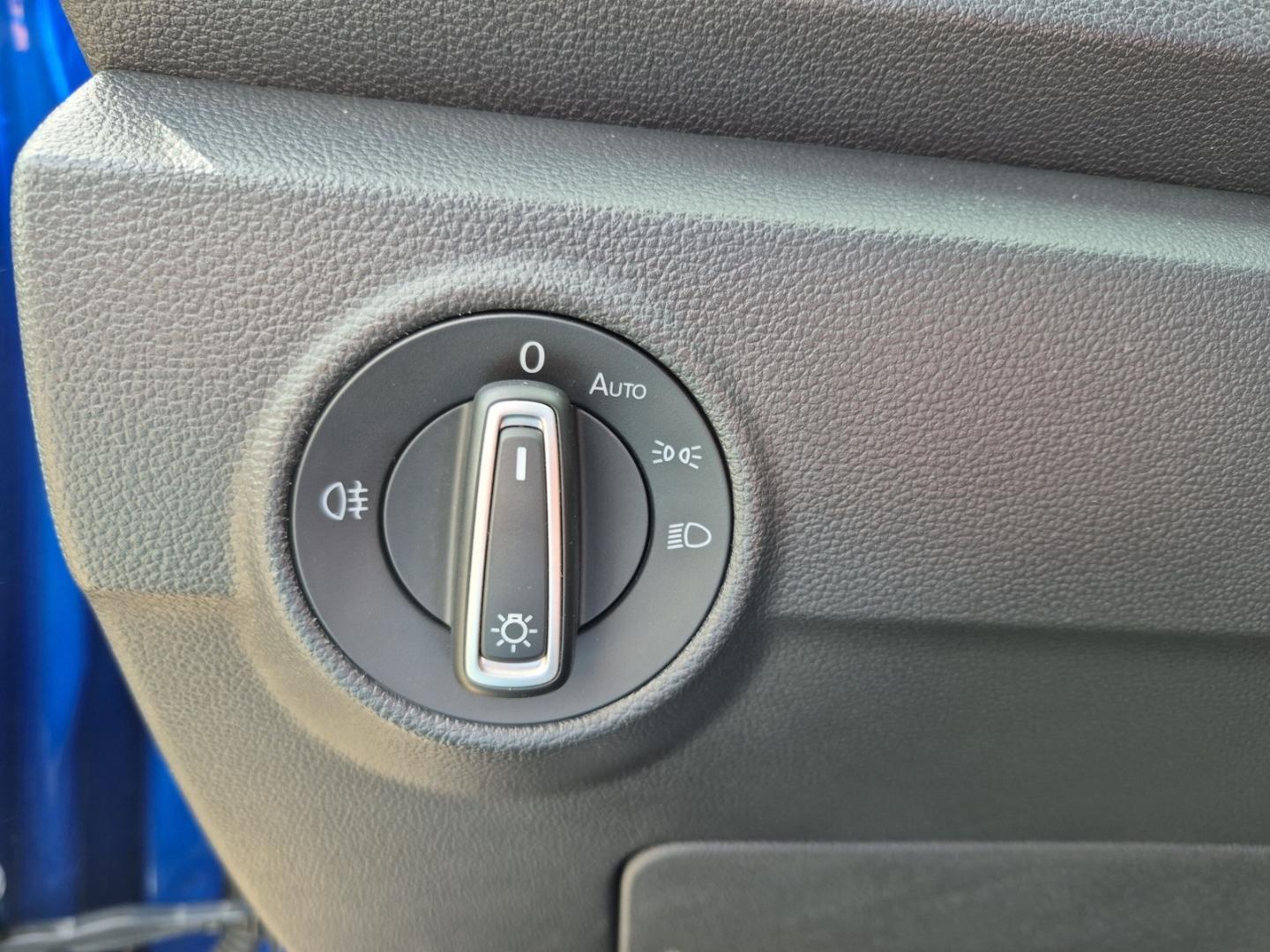 Volkswagen T-Roc Active Navi PDC CarPlay LM Sitzheizung, миниатюра 17