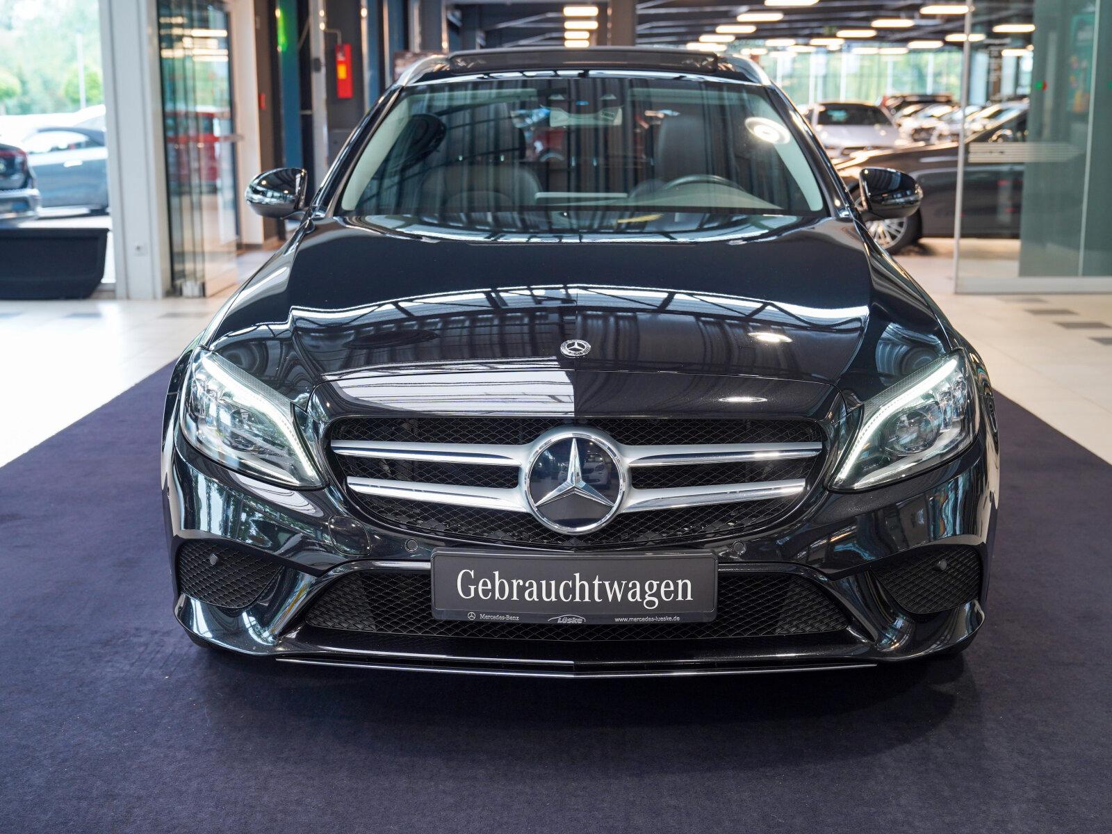 Mercedes-Benz C 180 T AVANTGARDE Panorama Multibeam AHK Totwin
