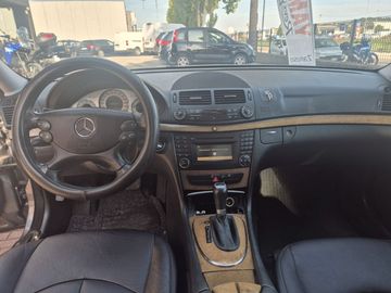 Mercedes E 220 - 9