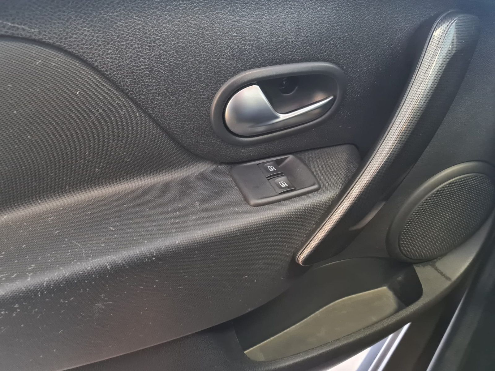 Fahrzeugabbildung Dacia Logan MCV II Kombi Stepway / KLIMA / NAVI