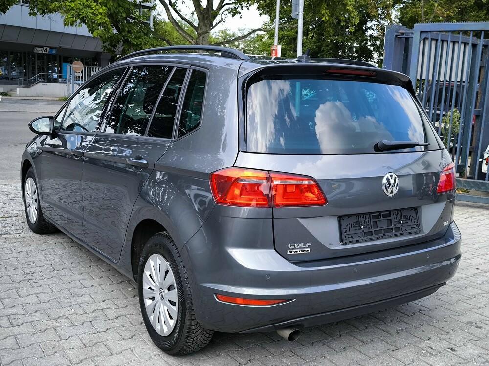 Volkswagen Golf VII Sportsvan 1.2 TSI DSG ACC PDC TEMP