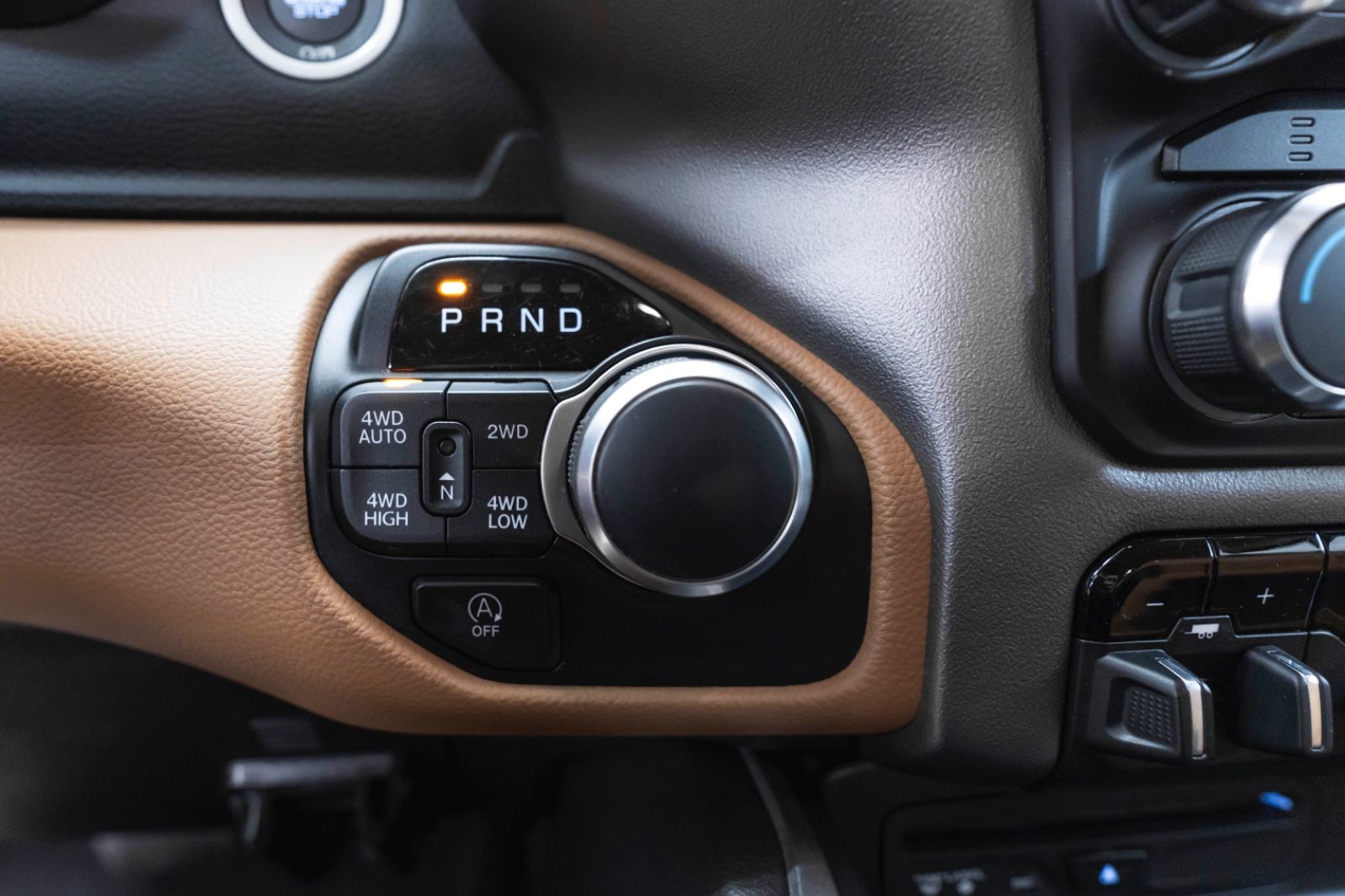 Fahrzeugabbildung Dodge RAM 1500 BIG HORN LONE STAR LED KAM CARPLAY