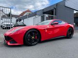 Ferrari F12 Berlinetta Novitec |Carbon|LED Lenkrad|Navi| - Ferrari F12 mit Benzin-Antrieb: Coupé