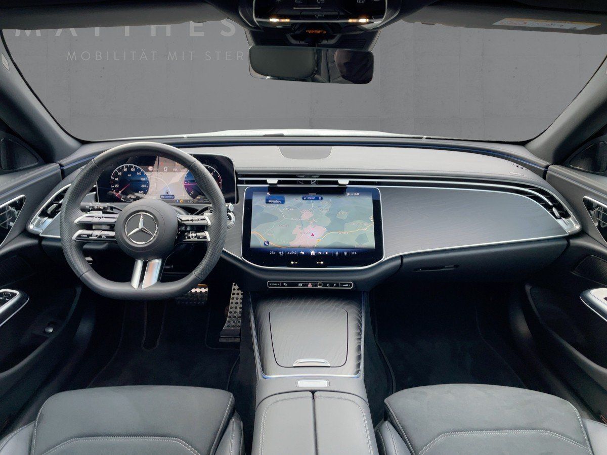 Fahrzeugabbildung Mercedes-Benz E 220 d 4M T-Modell AMG/Night/Pano/Kamera/AHK