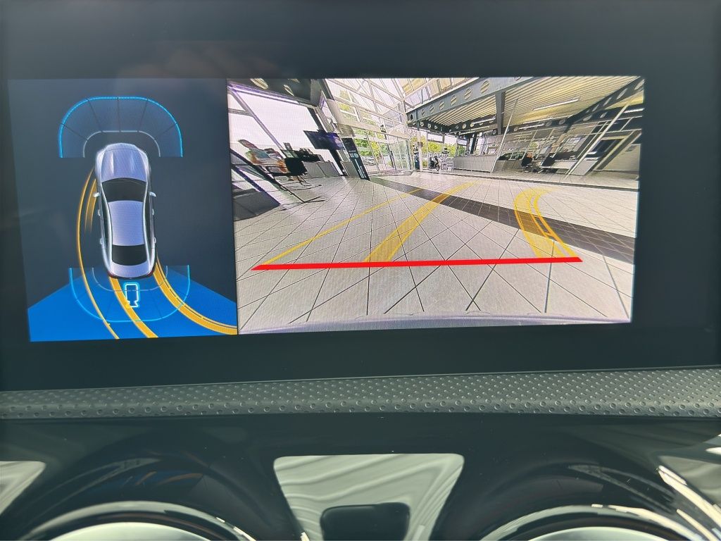 Fahrzeugabbildung Mercedes-Benz CLA 200 Special Edition AMG*Navi*DISTRON*PDC*RFK