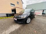 Volkswagen Touran *PANORAMA*NAVI*KAMERA*7-SITZER - Volkswagen Touran aus 2015