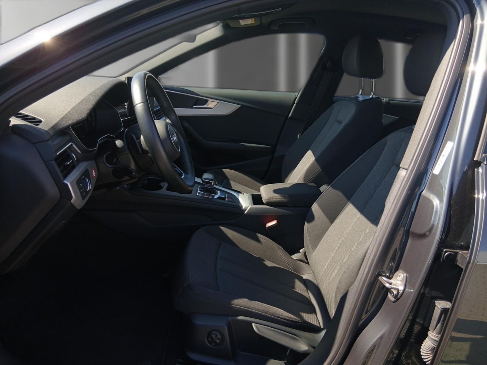 Audi A4 - Bild 11