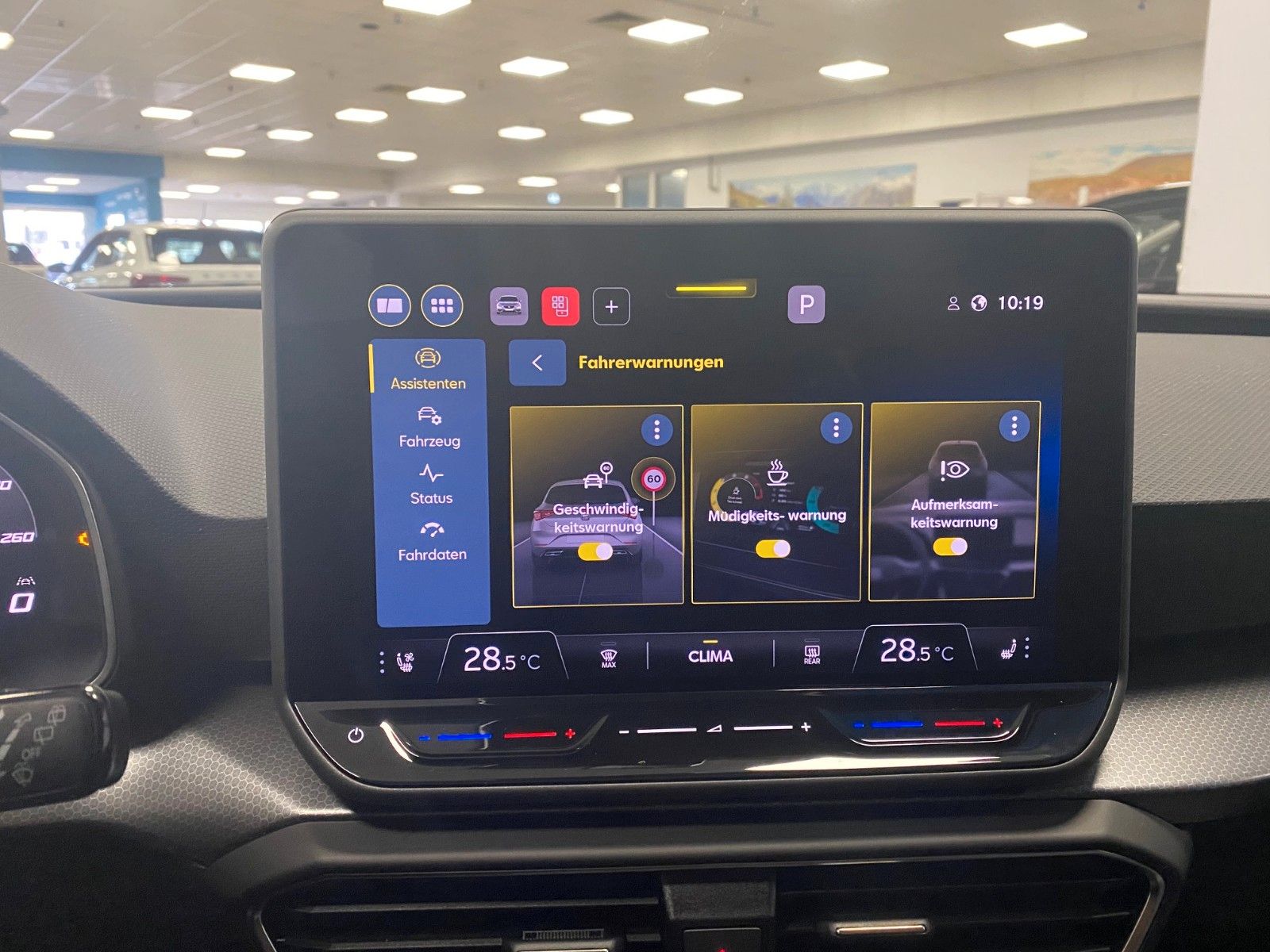 Fahrzeugabbildung SEAT Leon 1.5 TSI STYLE+R Kamera+ACC+3 Zonen KLIMA+BC