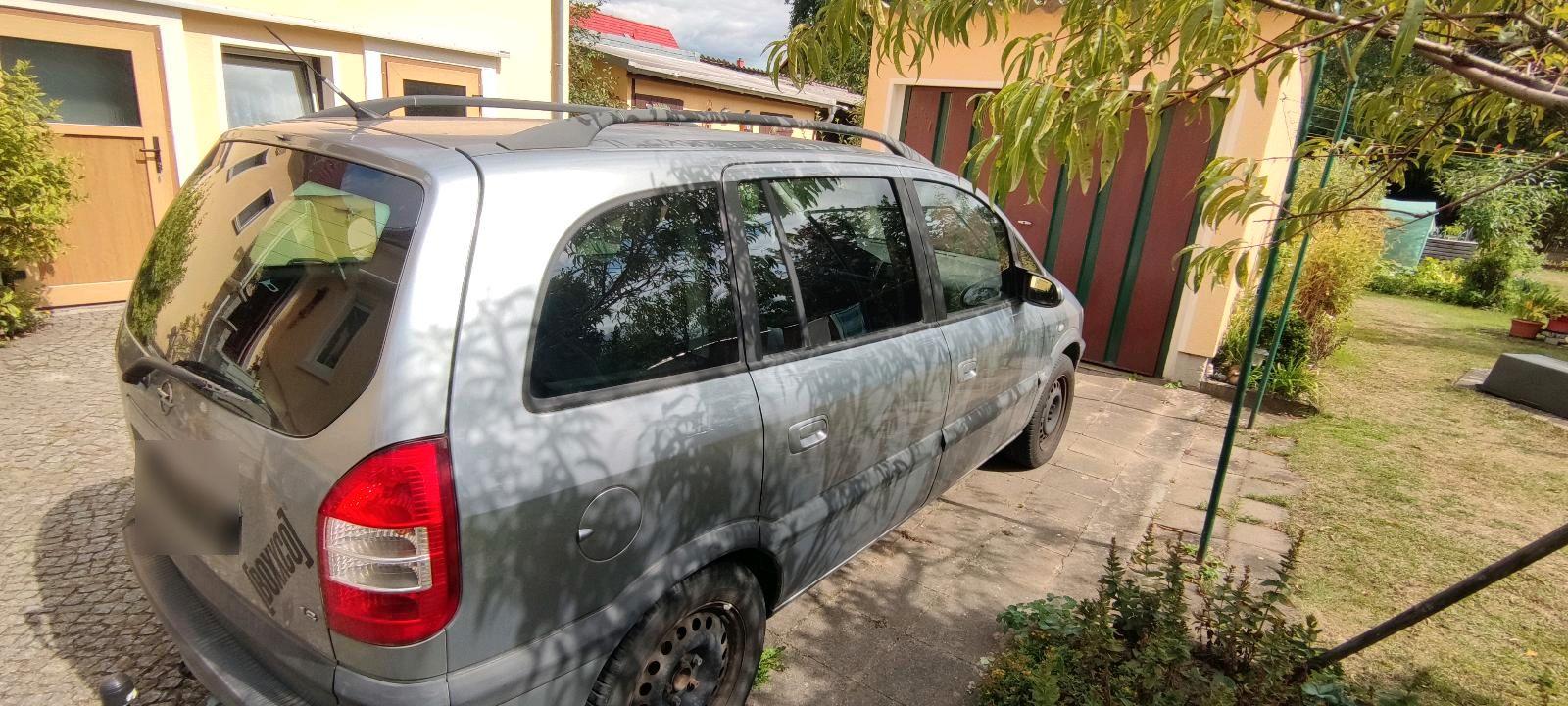 Opel Zafira 2004 — двигун 125 HP (92kW)