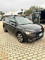 Citroën Citroen C4 Cactus BlueHDi 100 Shine 12 mesi gara - Citroën C4 Cactus mit Diesel-Antrieb: Automatik