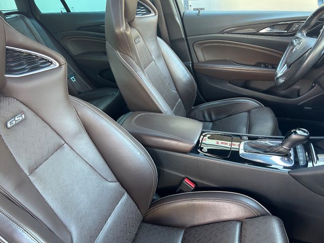 Fahrzeugabbildung Opel Insignia Sports Tourer GSi 4x4 Aut.+Panorama+