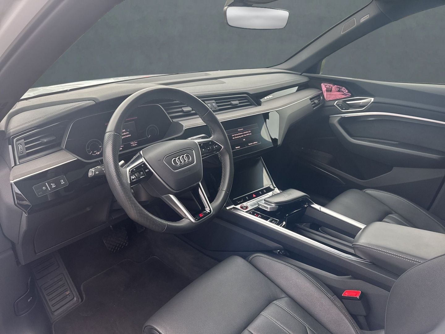 e-tron Sportback S quattro HUD Luftfederung Pano